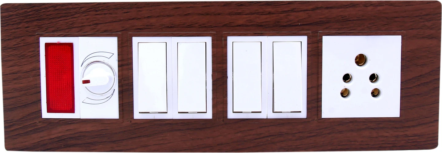 Dewon Electric 8 Module Plate - Wooden
